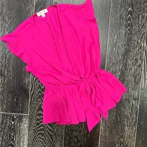 Size small boutique pink tie front blouse